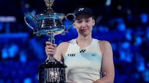 詹姆斯谈对阵独行侠：感受当然不一样，对面都是老队友和教练